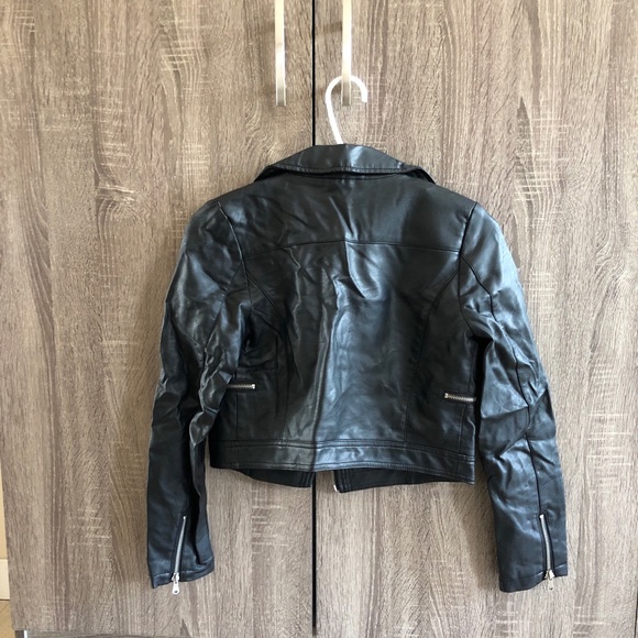 Leather coat cropped - Picture 2 of 2